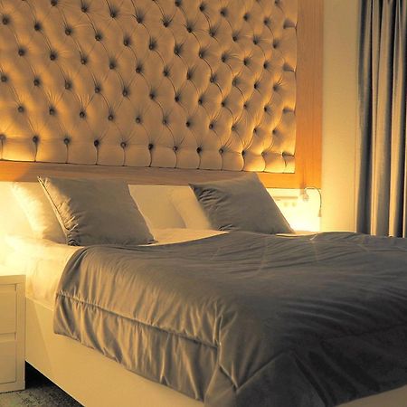Hotel Sjesta Нова-Суль Экстерьер фото