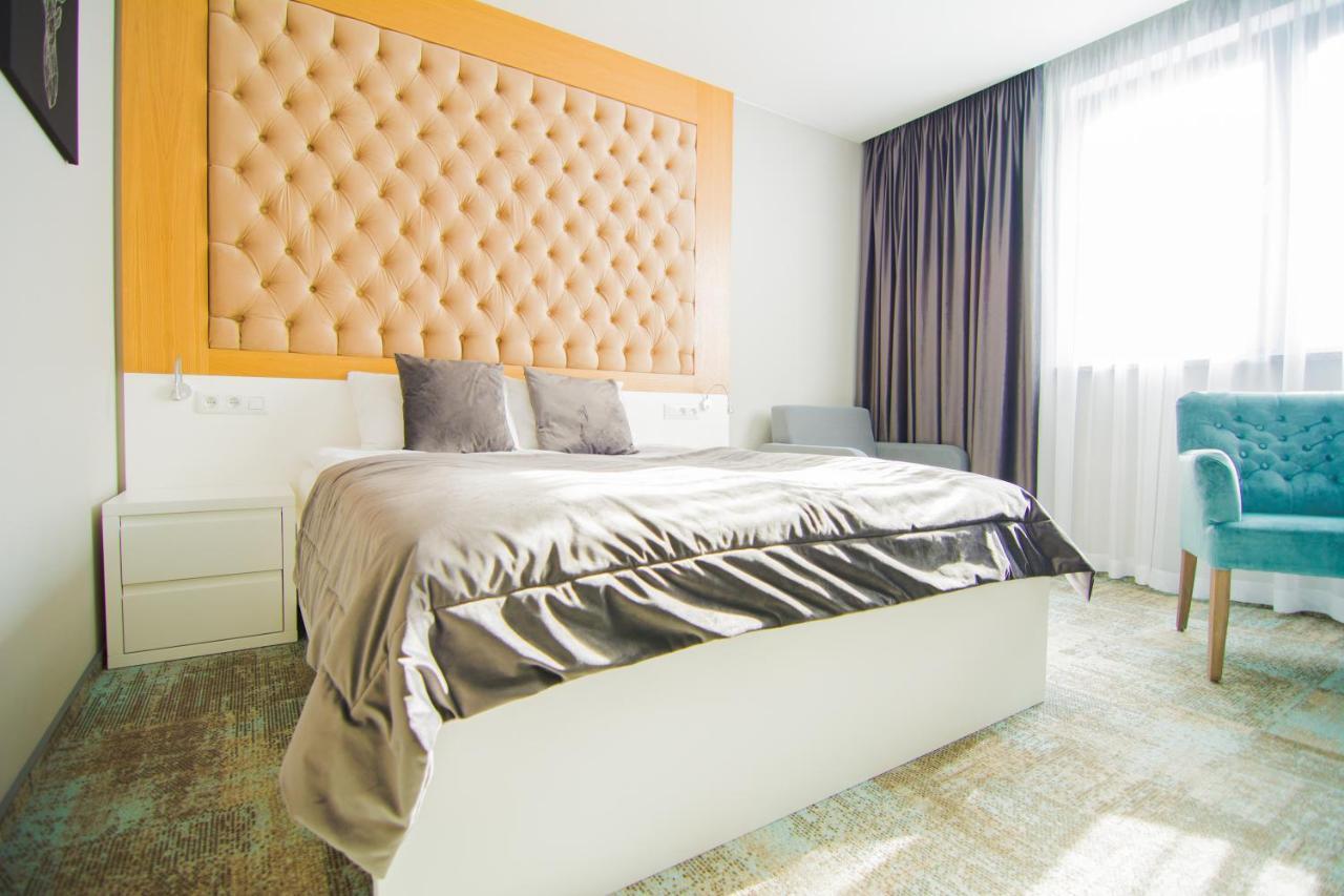 Hotel Sjesta Нова-Суль Экстерьер фото