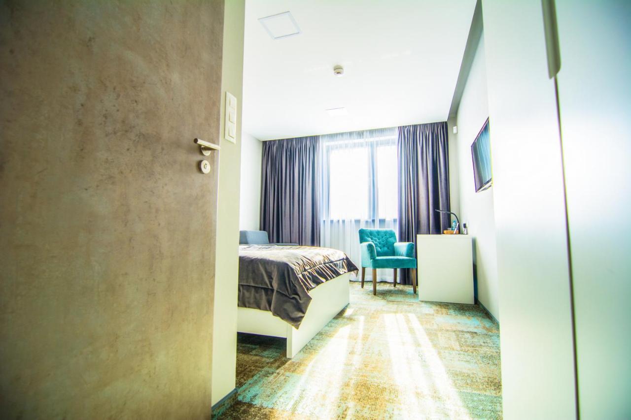 Hotel Sjesta Нова-Суль Экстерьер фото