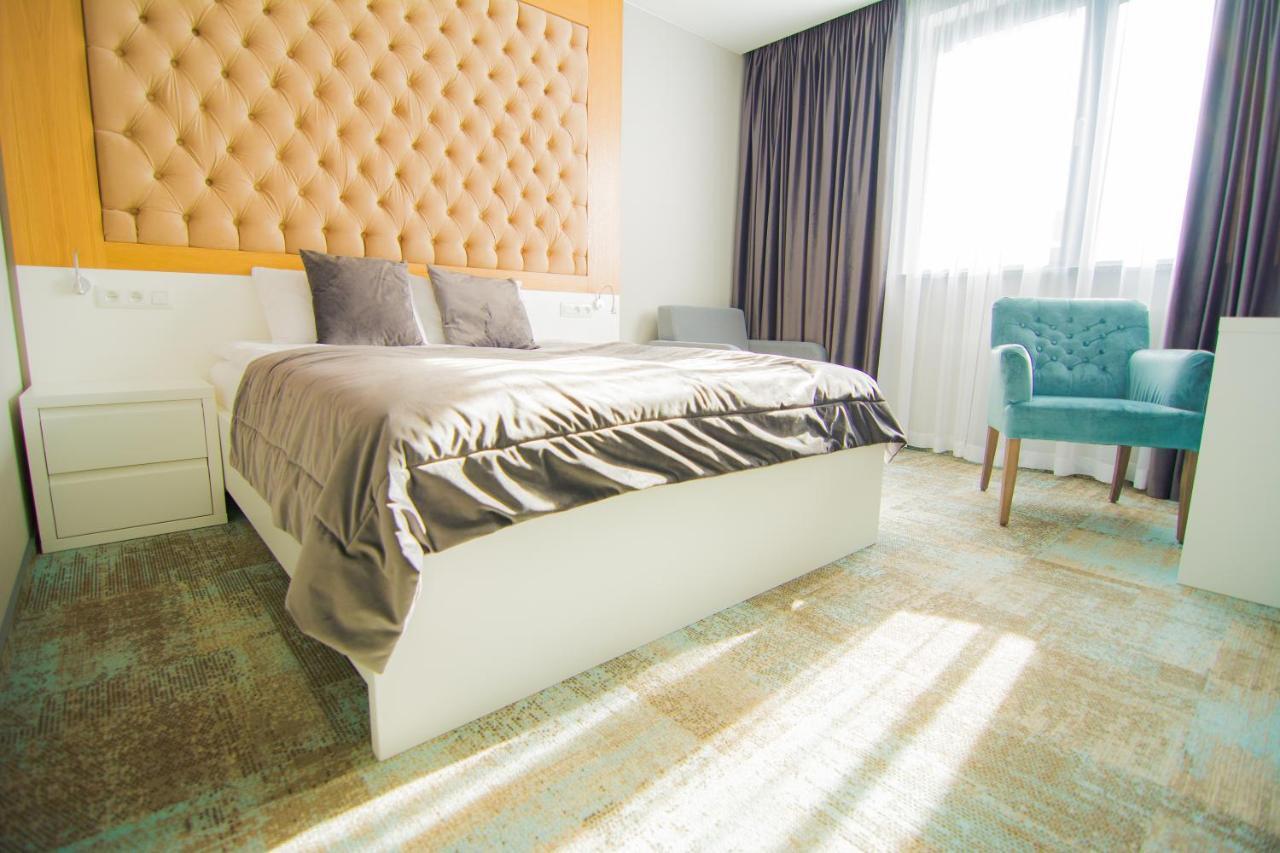 Hotel Sjesta Нова-Суль Экстерьер фото